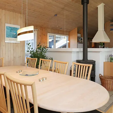 Ferienhaus Holiday Ii *